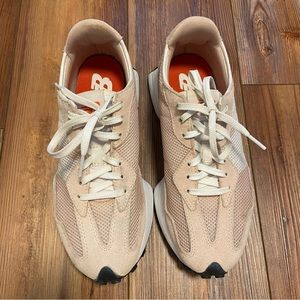 New Balance 327 Size 7.5